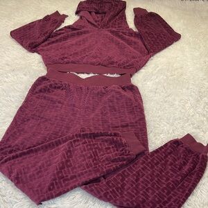 GUESS Deep WINE Textured VELOUR HOODIE AND PANTS ELASTIC WAISTBAND SIZE M